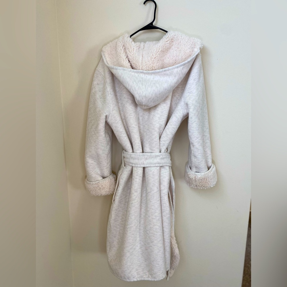 Ugg Robe - image 4
